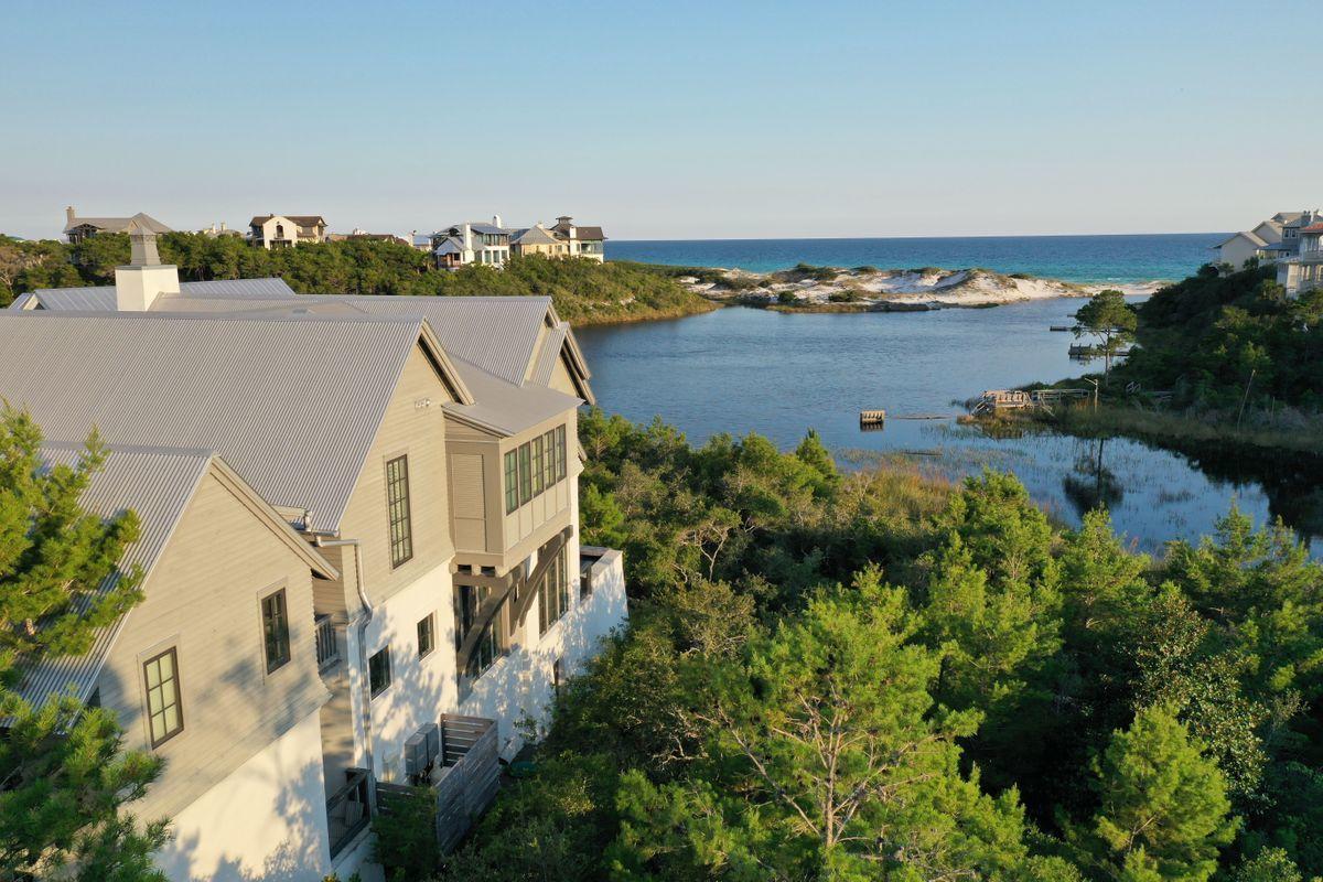 DRAPER LAKE COASTAL VILLAGE - Residential