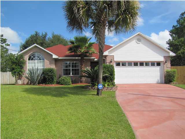 This is a very nice home in a well kept subdivision on the south side of town. The home features a Huge family room with vaulted ceiling and wood laminate flooring, seperate dining room, breakfast bar, newer kitchen appliances including refrigerator, inside laundry room with washer and dryer provided.The master bath has a seperate shower and double vanity.The back yard is completely privacy fenced and owners will allow a pet with approval.
