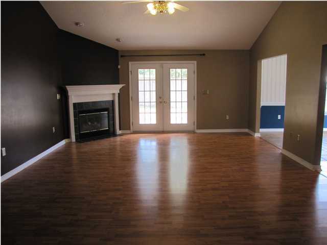 PINNACLE POINT - Residential Lease