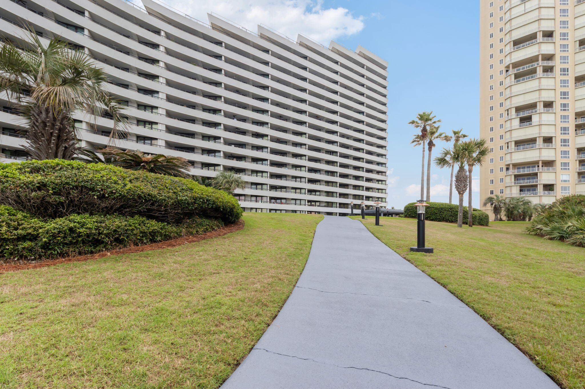 EDGEWATER BEACH - Residential