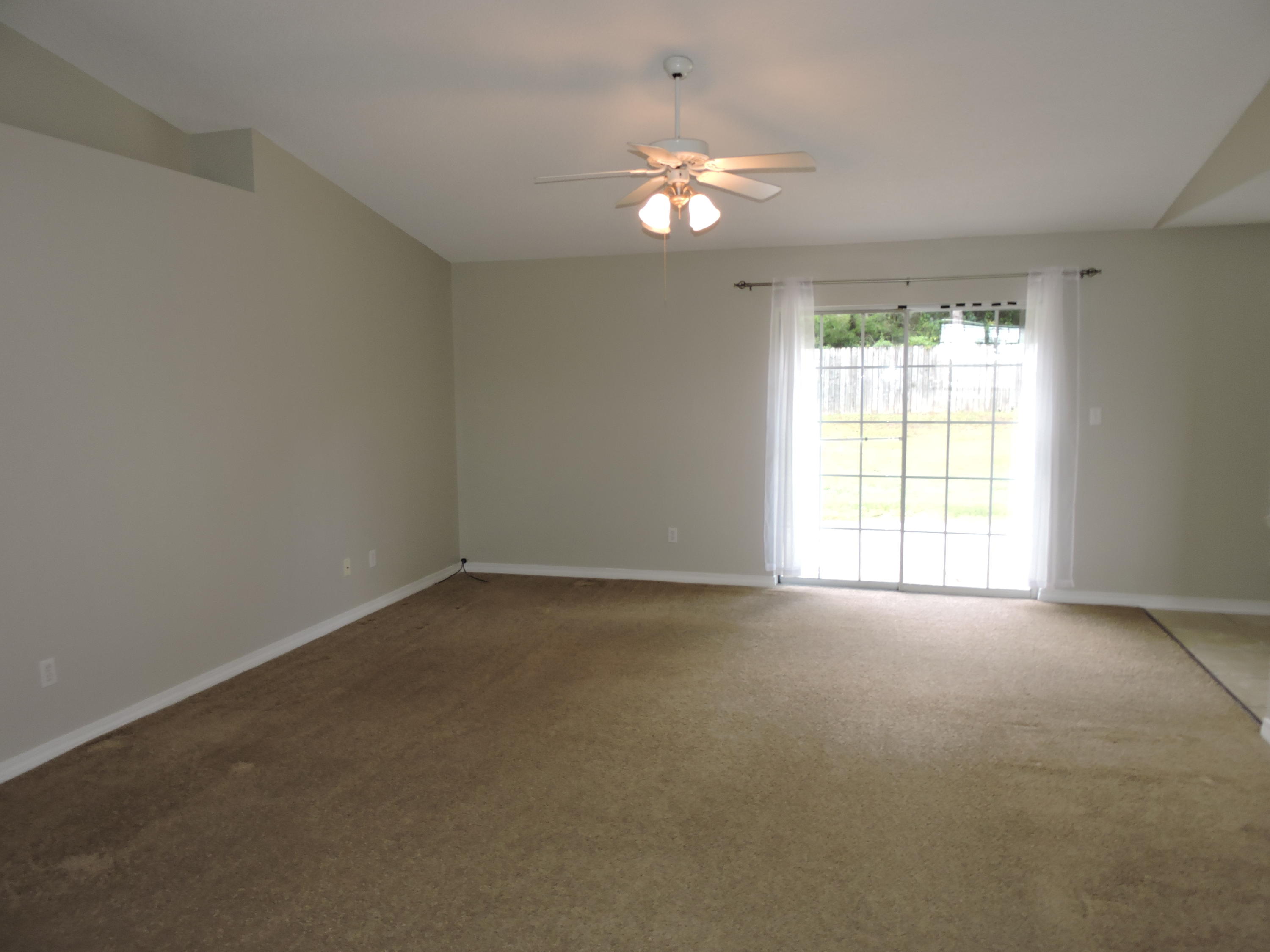 COUNTRYVIEW ESTATES 4TH ADDN - Residential Lease