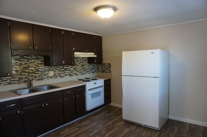 Parkway Apartments - Residential Lease