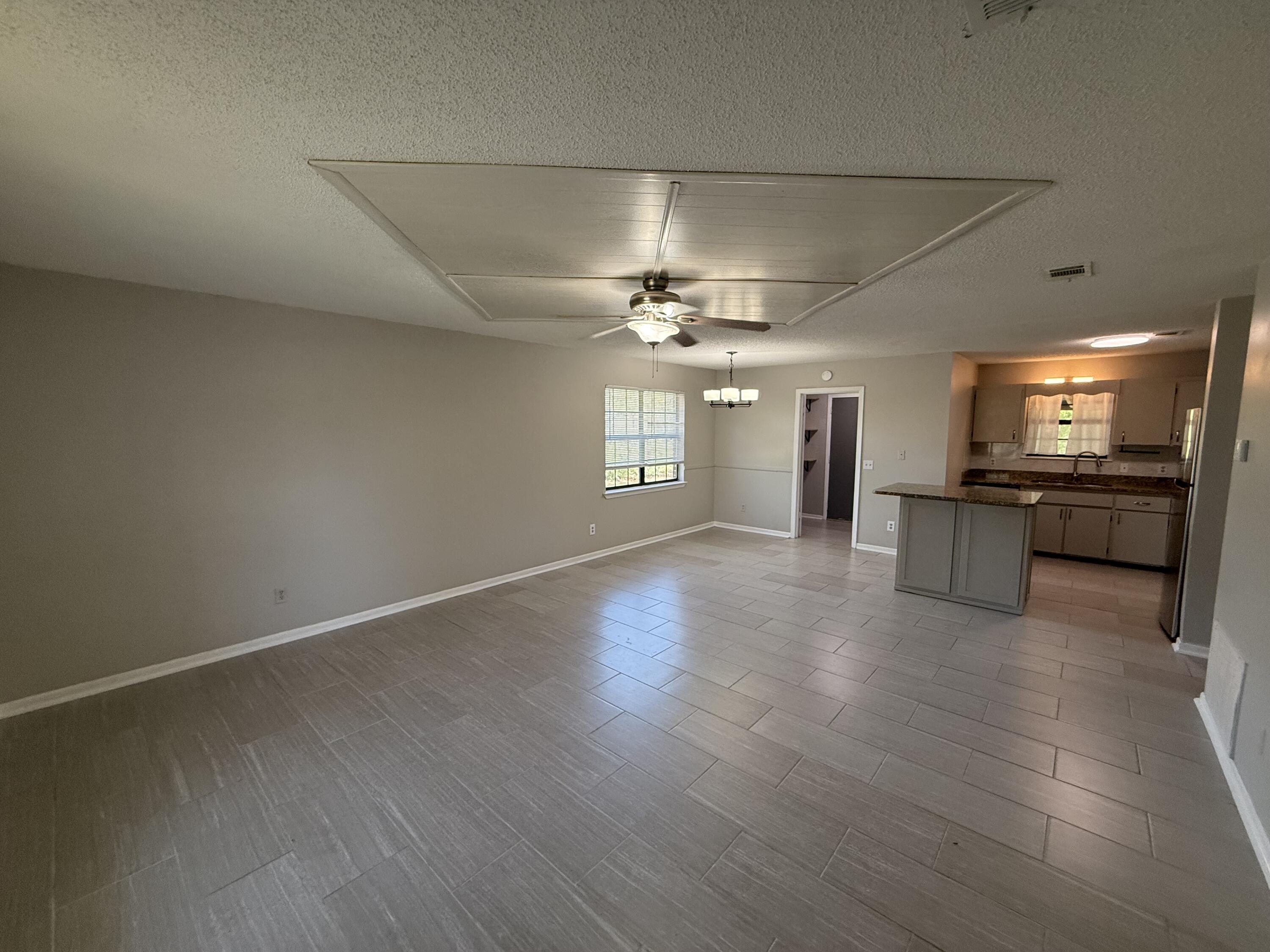 METES & BOUNDS - Residential Lease