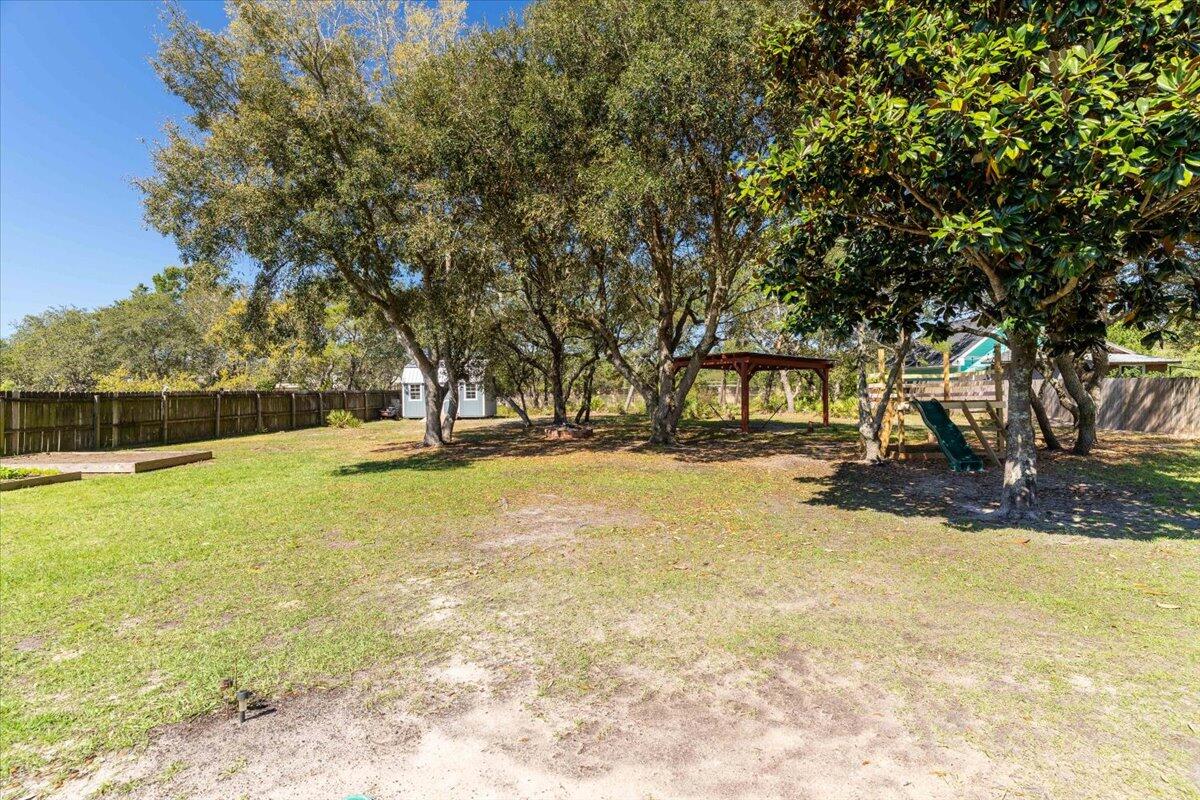 VIZCAYA 1ST ADDTION LOT 4 BLK6 AS DES IN OR 3968 PG 2011 - Residential Lease