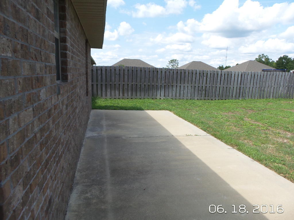 LEE FARMS PH III - Residential Lease