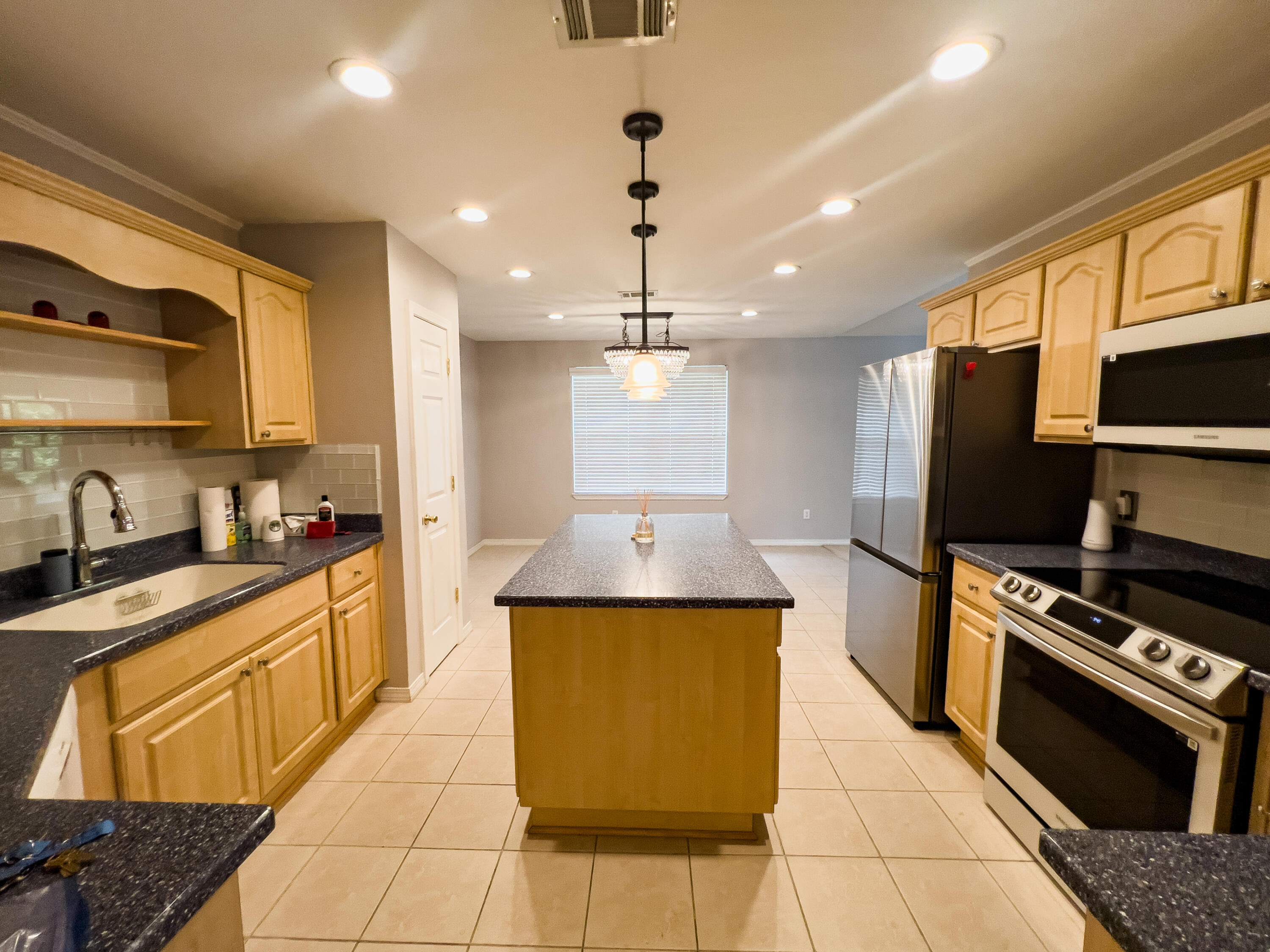 NORTHVIEW ESTATES 3RD ADDN - Residential Lease