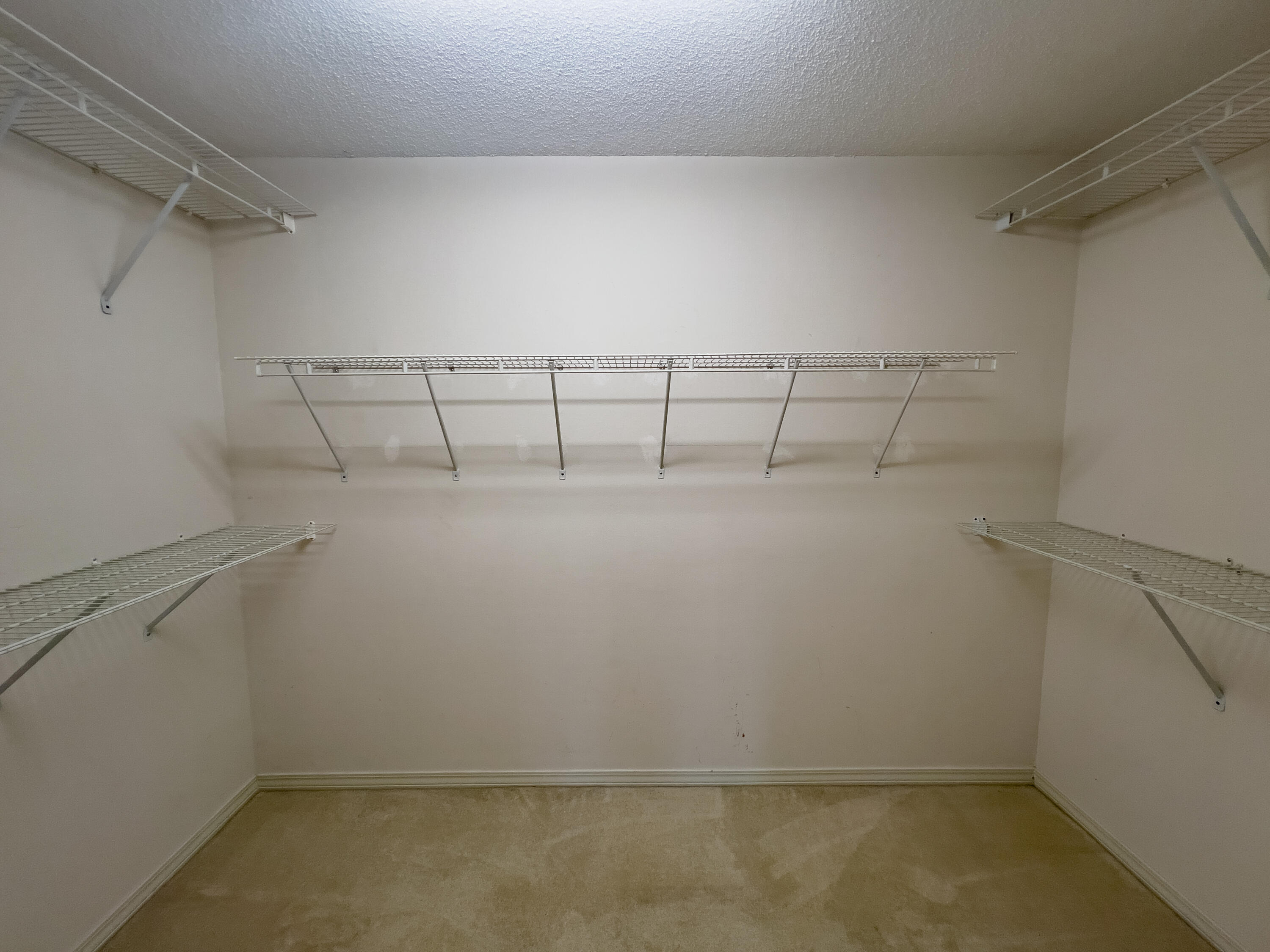 NORTHVIEW ESTATES 3RD ADDN - Residential Lease