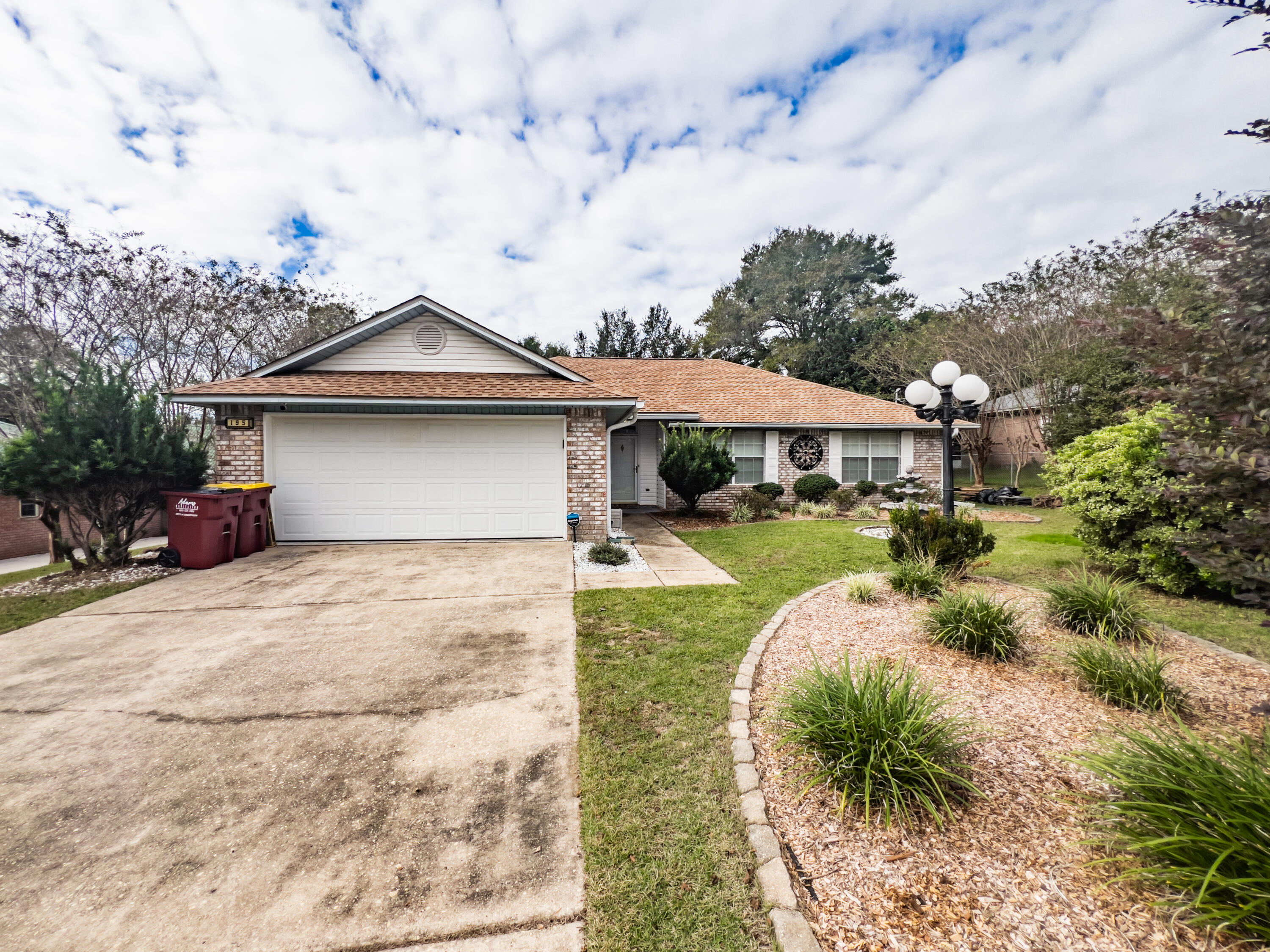 NORTHVIEW ESTATES 3RD ADDN - Residential Lease