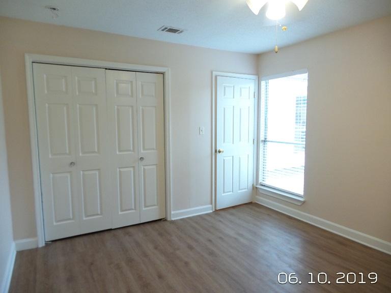 PINE MEADOWS 1ST ADDN - Residential Lease