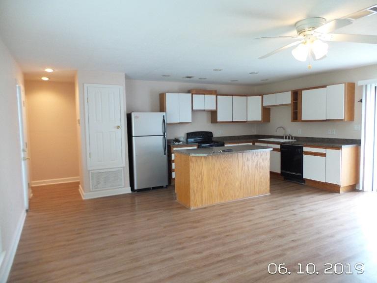 PINE MEADOWS 1ST ADDN - Residential Lease