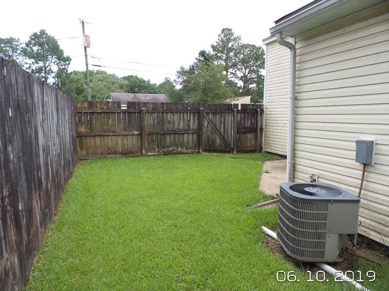 PINE MEADOWS 1ST ADDN - Residential Lease