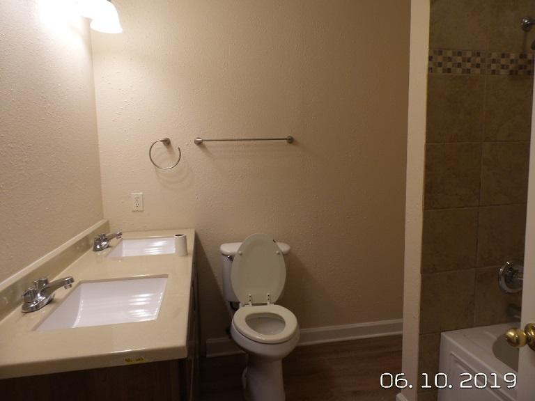 PINE MEADOWS 1ST ADDN - Residential Lease