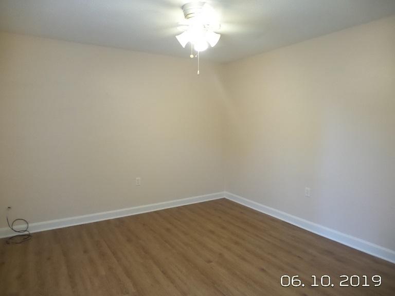 PINE MEADOWS 1ST ADDN - Residential Lease