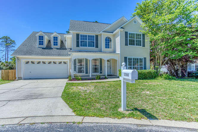 LIVE IN NICEVILLE, SECONDS TO DESTIN! IDEALLY LOCATED NEAR MID BAY BRIDGE CONNECTOR / 15 MIN TO EGLIN AFB. THIS 4 BED, 2.5 BATH IS PERFECT FOR A FAMILY SEEKING A PRIME LOCATION WITH A GREAT NEIGHBORHOOD & LOW HOA's. THE OPEN FOYER GREETS FAMILY & FRIENDS WITH WARMTH. MANY UPGRADES INCLUDE RECENTLY REMODELED KITCHEN WITH NEW APPLIANCES, RE-TEXTURED CEILINGS & NEW PAINT THROUGHOUT HOME IN 2016 AS WELL AS UPGRADED BRUSHED NICKEL LIGHTING AND HARDWARE ON ALL DOORS. KITCHEN INCLUDES ALL WOOD 42'' CABINETS, COSTUME GRANITE W/ BACKSPLASH W/ LED RECESSED LIGHTING & UNDER SINK WATER FILTRATION. ADDITIONALLY ENJOY A BREAKFAST NOOK WITH BUILT IN DINING AREA OPEN TO FAMILY ROOM W/ FIREPLACE. UPSTAIRS FEATURES LARGE BONUS ROOM WITH WALK IN CLOSET, 2 ADDITIONAL BEDROOMS & EN-SUITE MASTER BEDROOM MASTER BATH SHOWCASES CULTURED MARBLE COUNTERS, GARDEN TUB, SEPARATE SHOWER, AND WALK IN CLOSET. 
LAUNDRY CLOSET UPSTAIRS!
DOWNSTAIRS INCLUDES SURROUND SOUND WITH IN-WALL SPEAKERS. BONUS ROOM ALSO WIRED FOR SURROUND SOUND SPEAKERS IN CASE YOU WANT TO USE IT AS A MEDIA ROOM.

IDEALLY SITUATED ON CUL-DE-SAC WITHIN WHITE POINT VILLAGE. THIS NEIGHBORHOOD CONSISTS OF ABOUT 35 HOMES WITH MANY FAMILIES WITH YOUNG CHILDREN AND IS A GREAT PLACE TO LIVE. THE HOA IS ONLY 93 QUARTELRY AND MAINTAINS THE STREET LIGHTS AND THE ROAD. 
HUGE FENCED IN YARD - A KIDS PARADISE! ENTERTAIN ON OPEN AIR DECK W STORAGE BELOW. LARGE YARD, SPRINKLER SYSTEM & LAWN PUMP. ARCHITECTURAL SHINGLE ROOF, 2 CAR GARAGE W PULL DOWN ACCESS TO ATTIC STORAGE.

NICEVILLE BOASTS TOP RATED SCHOOLS. HOME IS ZONED FOR BLUEWATER BAY ELEMENTARY, A+ RUCKEL MIDDLE SCHOOL AND BLUE RIBBON SCHOOL OF EXCELLENCE NICEVILLE HIGH SCHOOL. 

A/C UNIT REPLACED IN 2018 WITH UPGRADED REEM HALO UNIT W/AIR PURIFICATION. HOME ALSO HAS TERMITE BOND

THIS HOUSE IS A CATCH, HURRY BEFORE IT'S SOLD!
