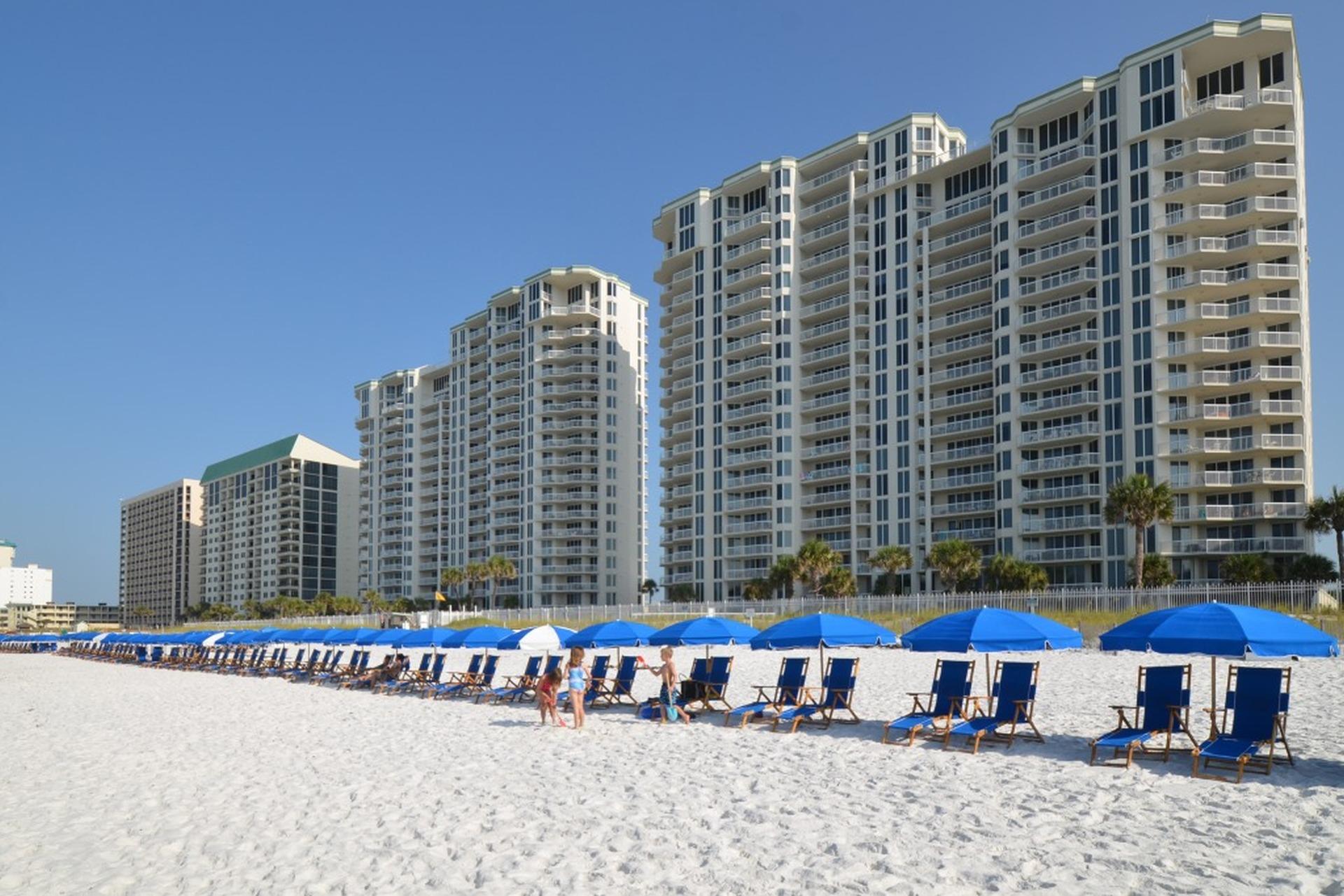 SILVER BEACH TOWERS - Residential