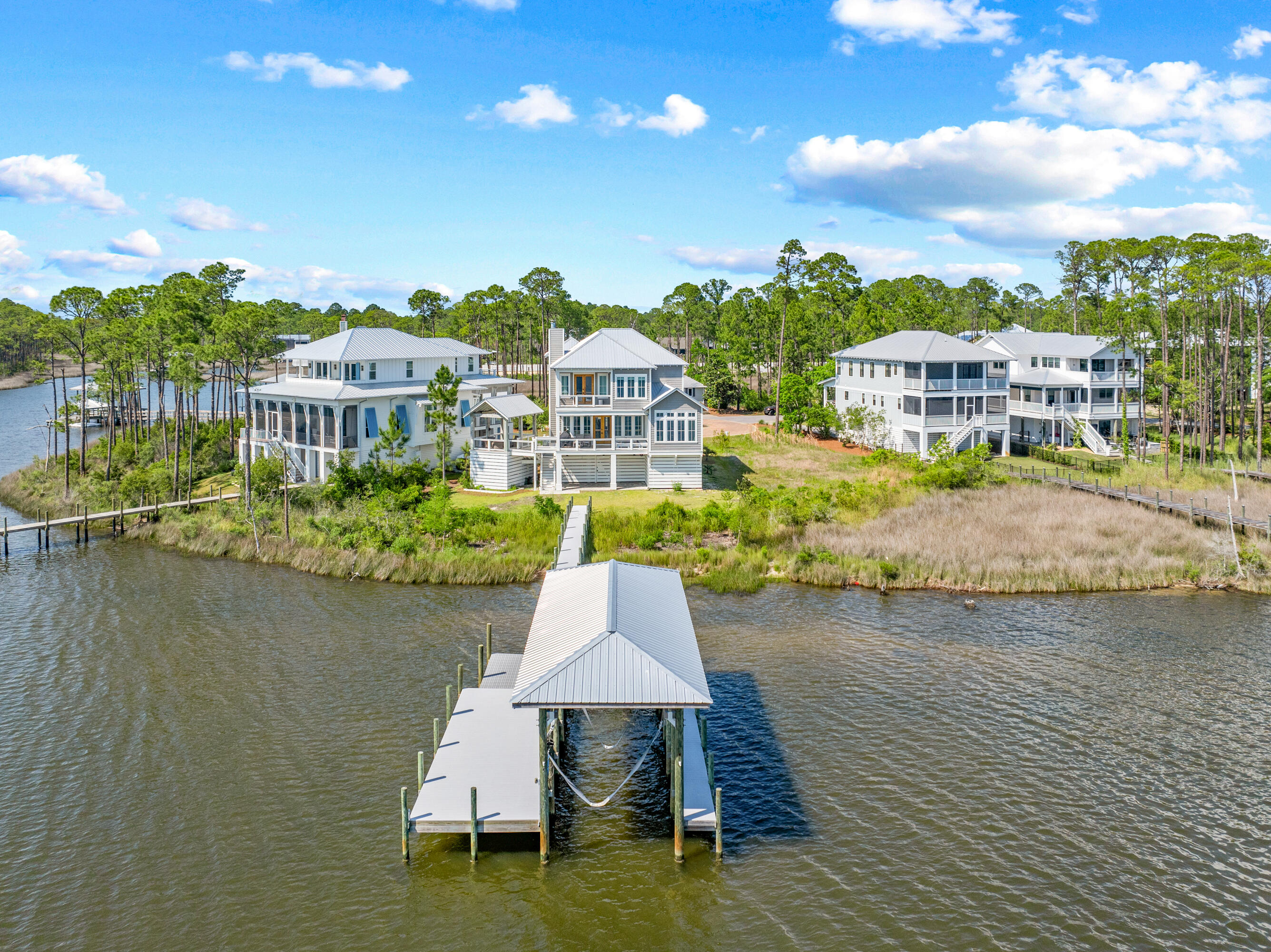 CESSNA LANDING - Residential