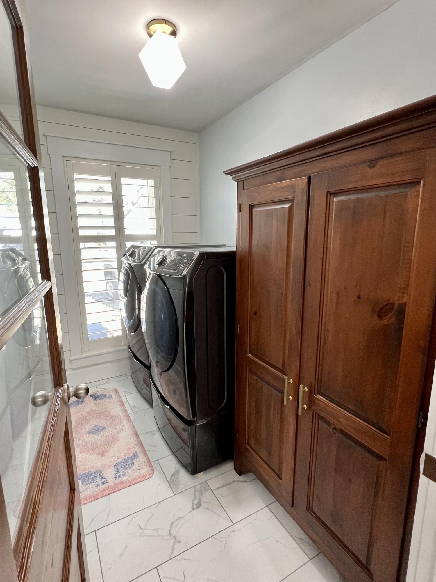 PARKWOOD ESTATES PH 1 BLUEWATER BAY - Residential Lease