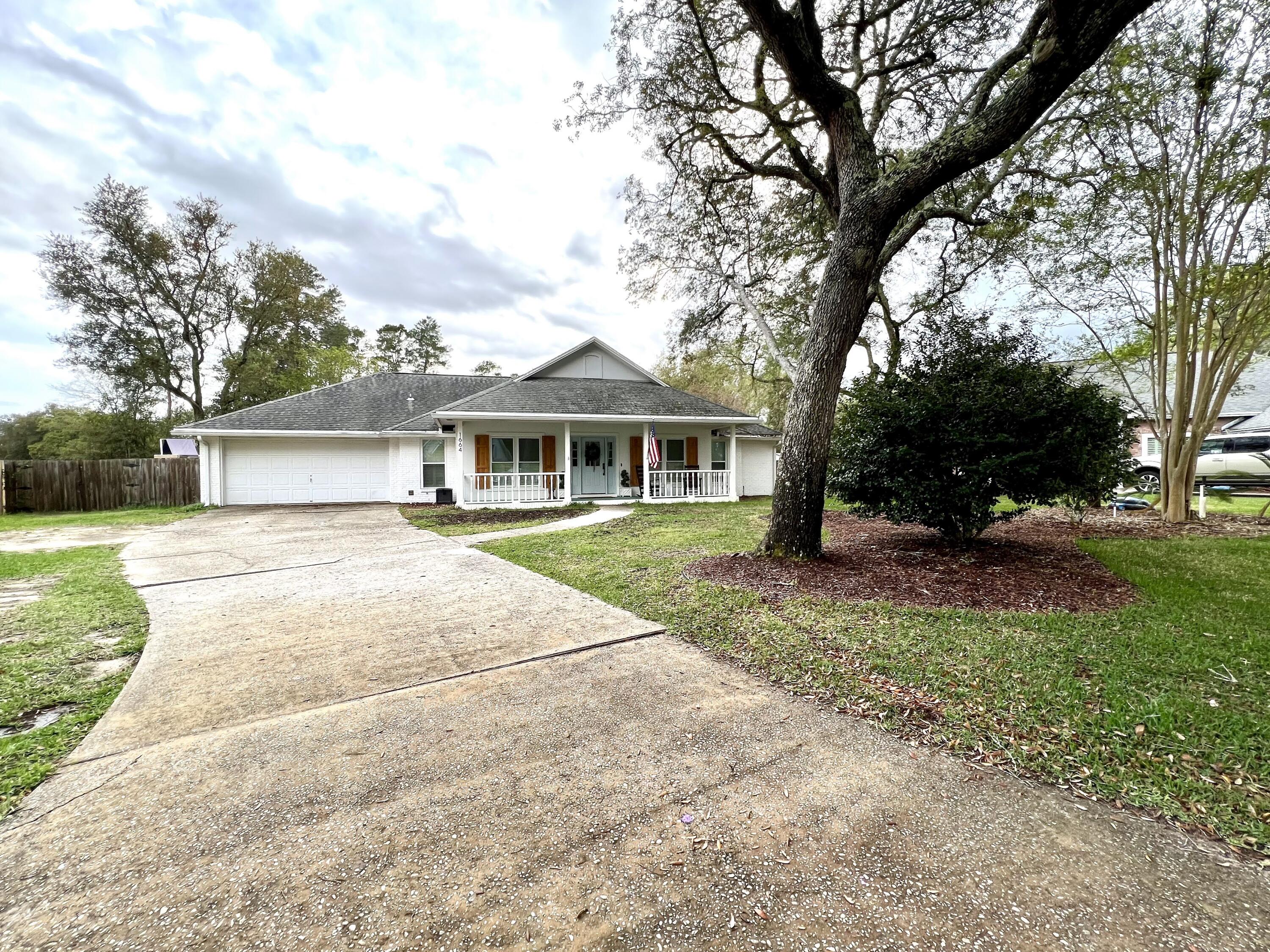 PARKWOOD ESTATES PH 1 BLUEWATER BAY - Residential Lease