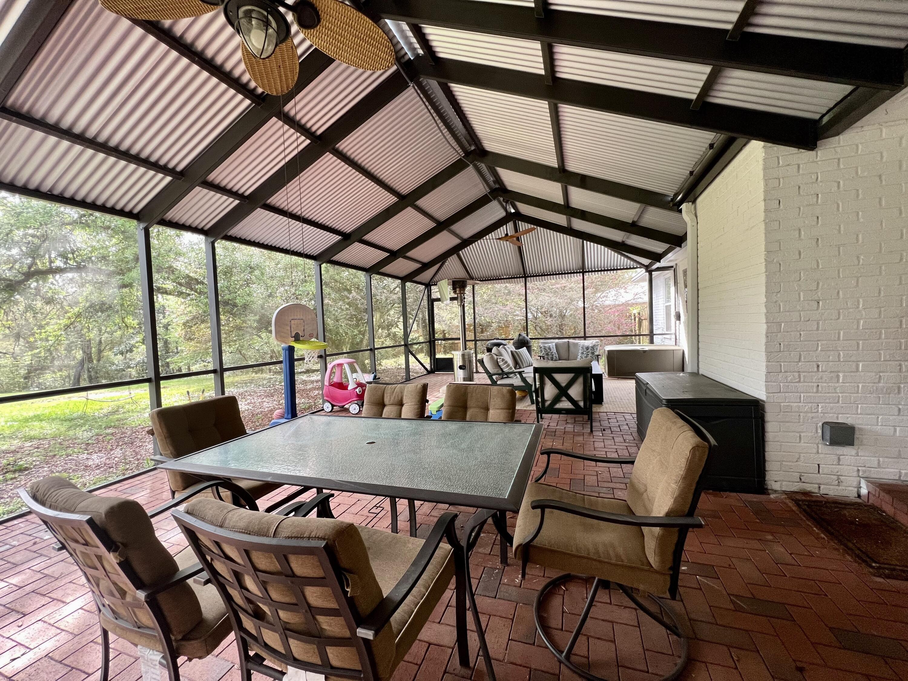 PARKWOOD ESTATES PH 1 BLUEWATER BAY - Residential Lease