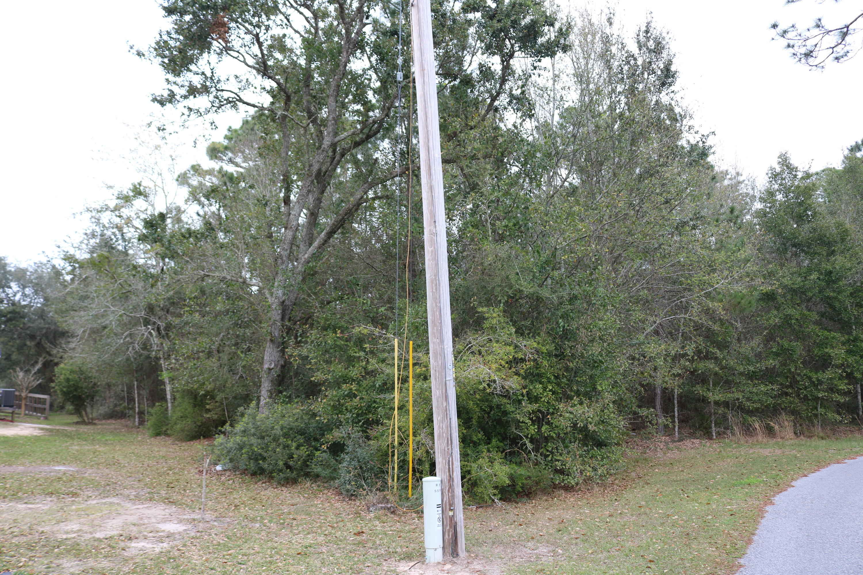 HARBOUR OAKS - Land