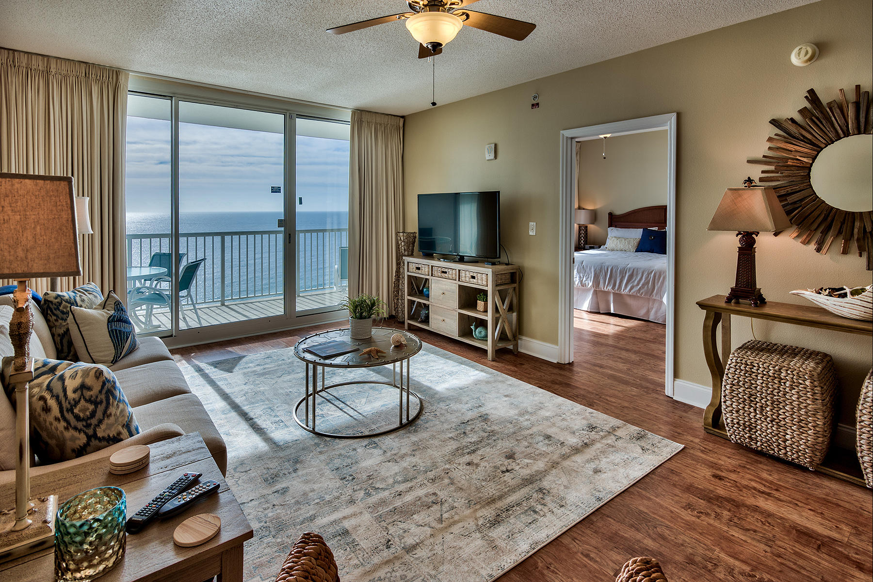 MAJESTIC BEACH TOWERS I - Residential