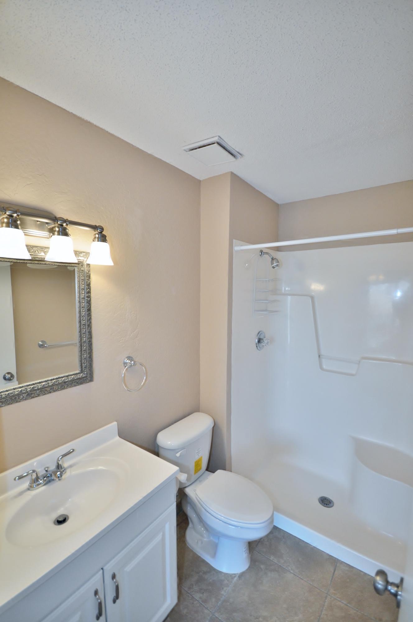 DESTIN RACQUET CLUB T/H - Residential Lease