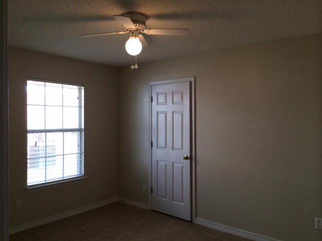 STEEPLECHASE PH 2 - Residential Lease