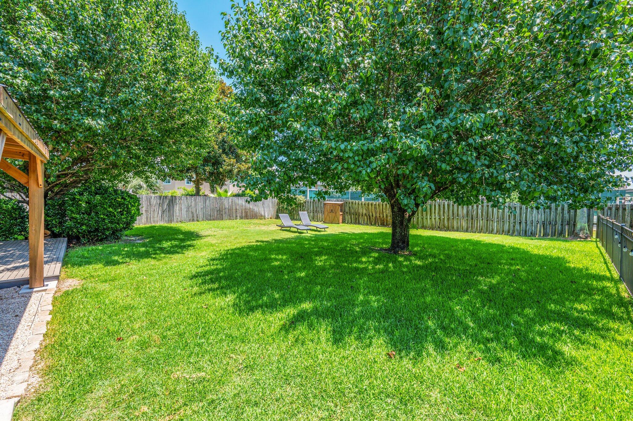 EMERALD LAKES PH 1 - Residential Lease