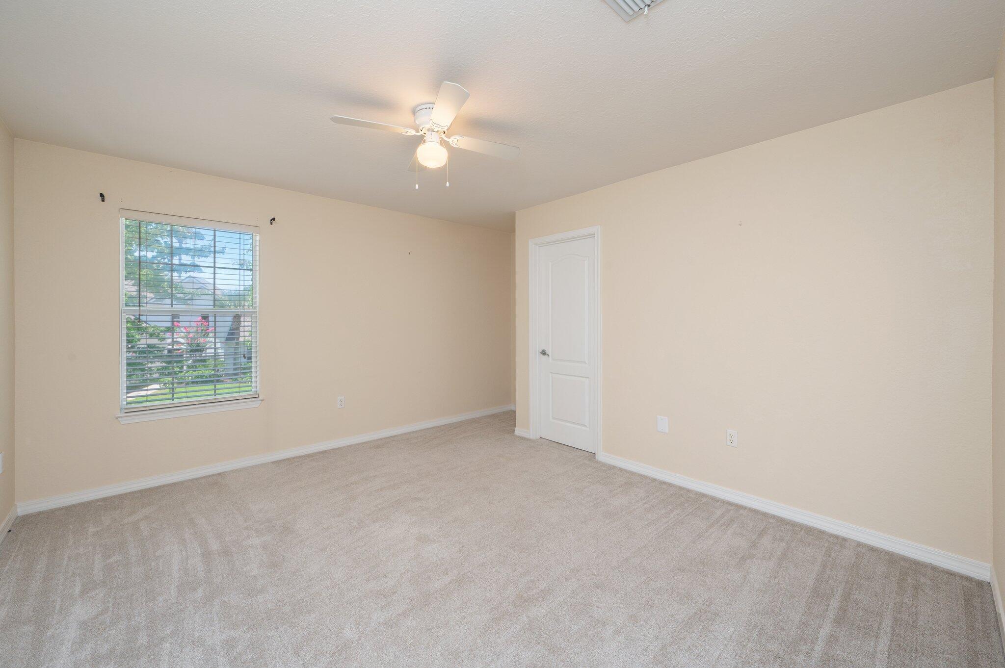 EMERALD LAKES PH 1 - Residential Lease