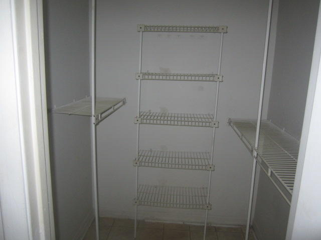 EDGEWATER - Residential Lease