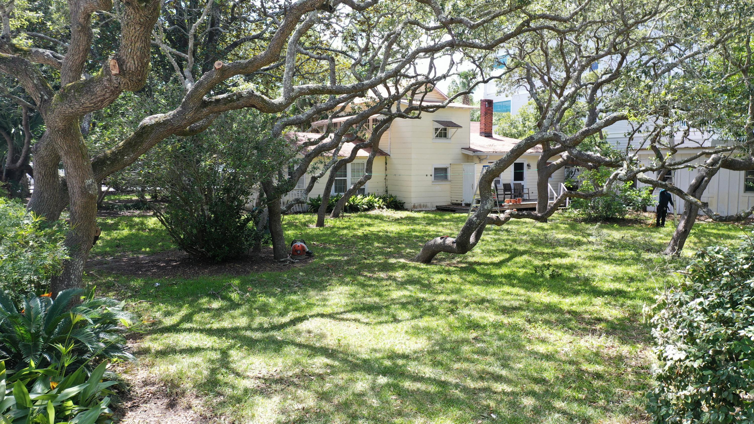 Double lot. Entered for comp purposes. Also listed as vacant lot (MLS #874075).