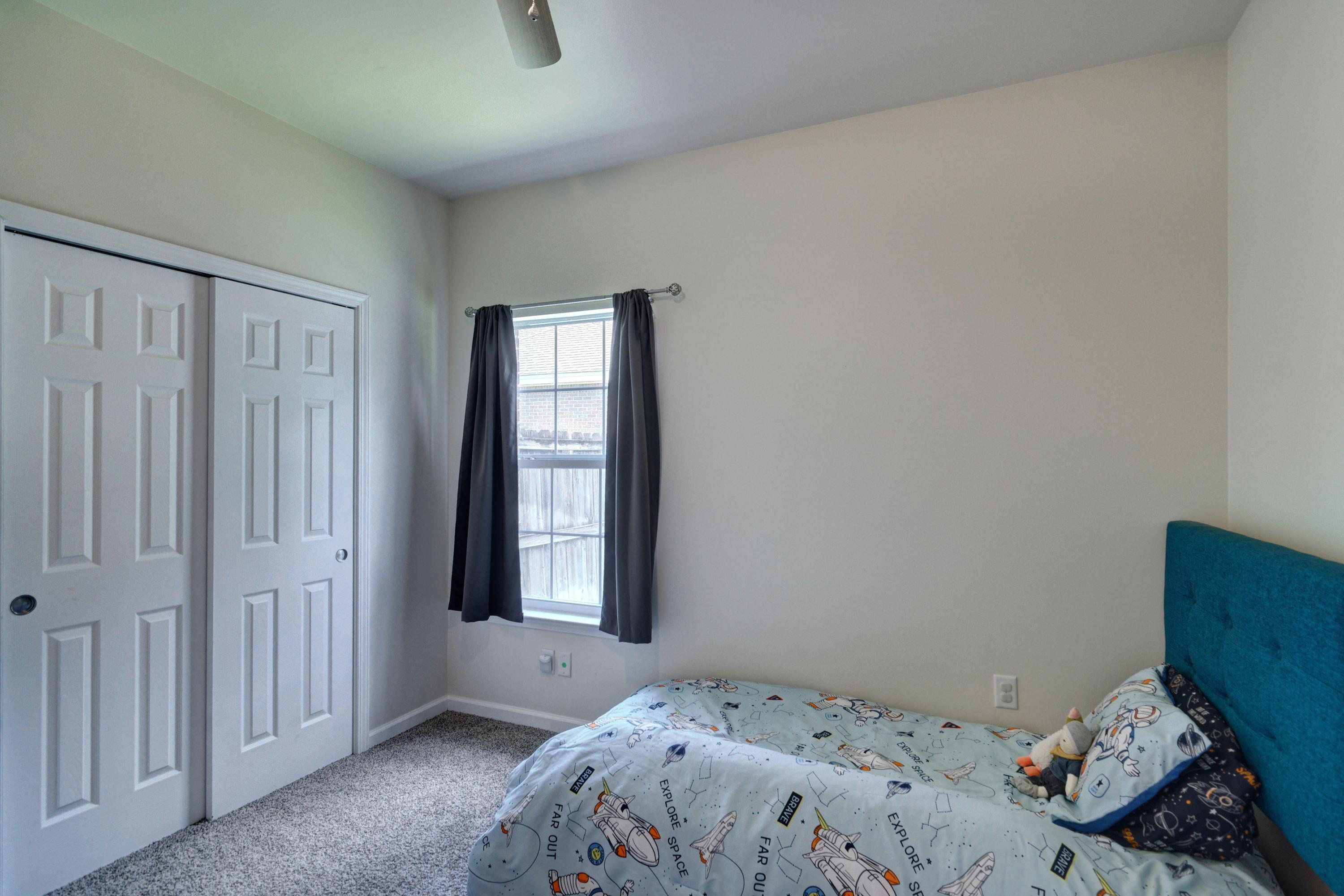 QUIET OAKS S/D - Residential