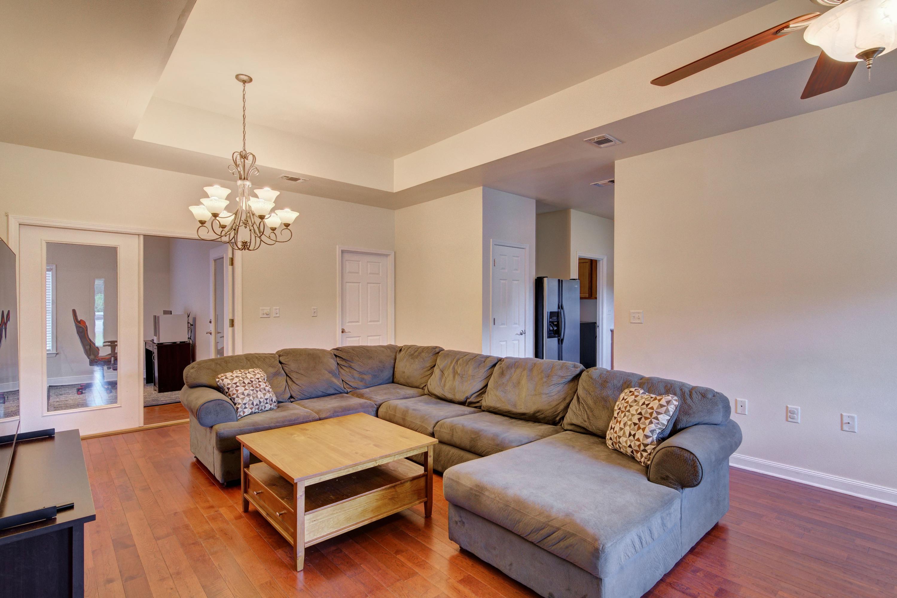 QUIET OAKS S/D - Residential