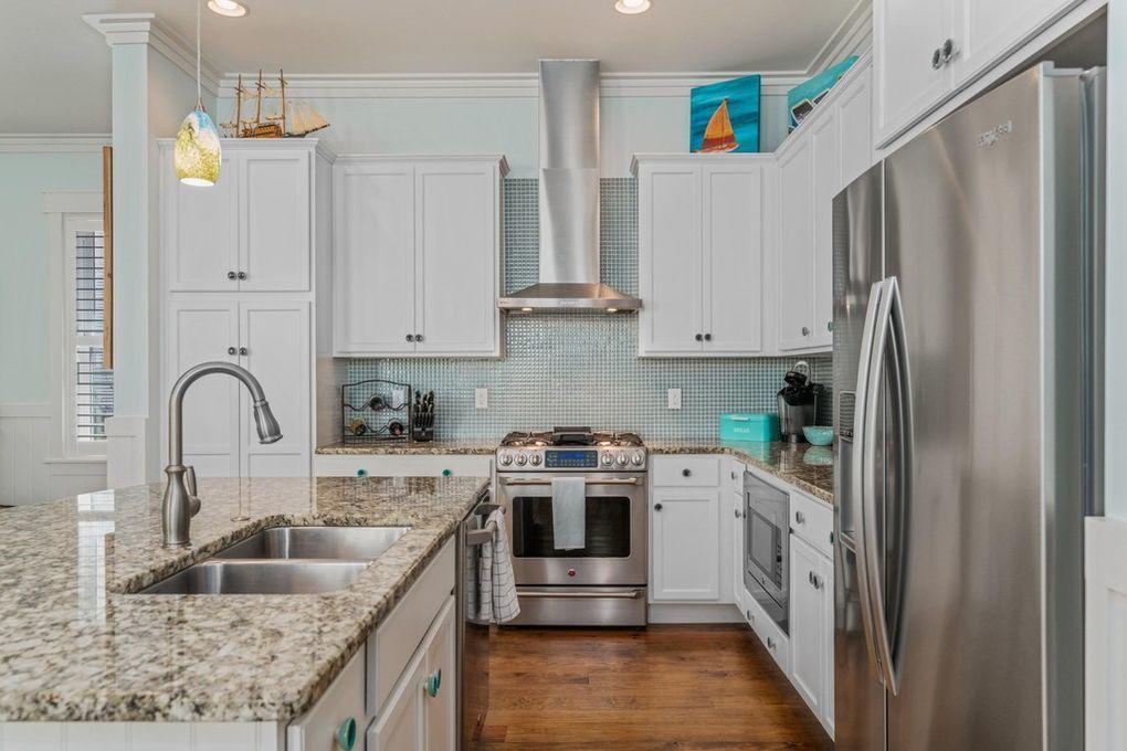 NATUREWALK AT SEAGROVE - Residential Lease