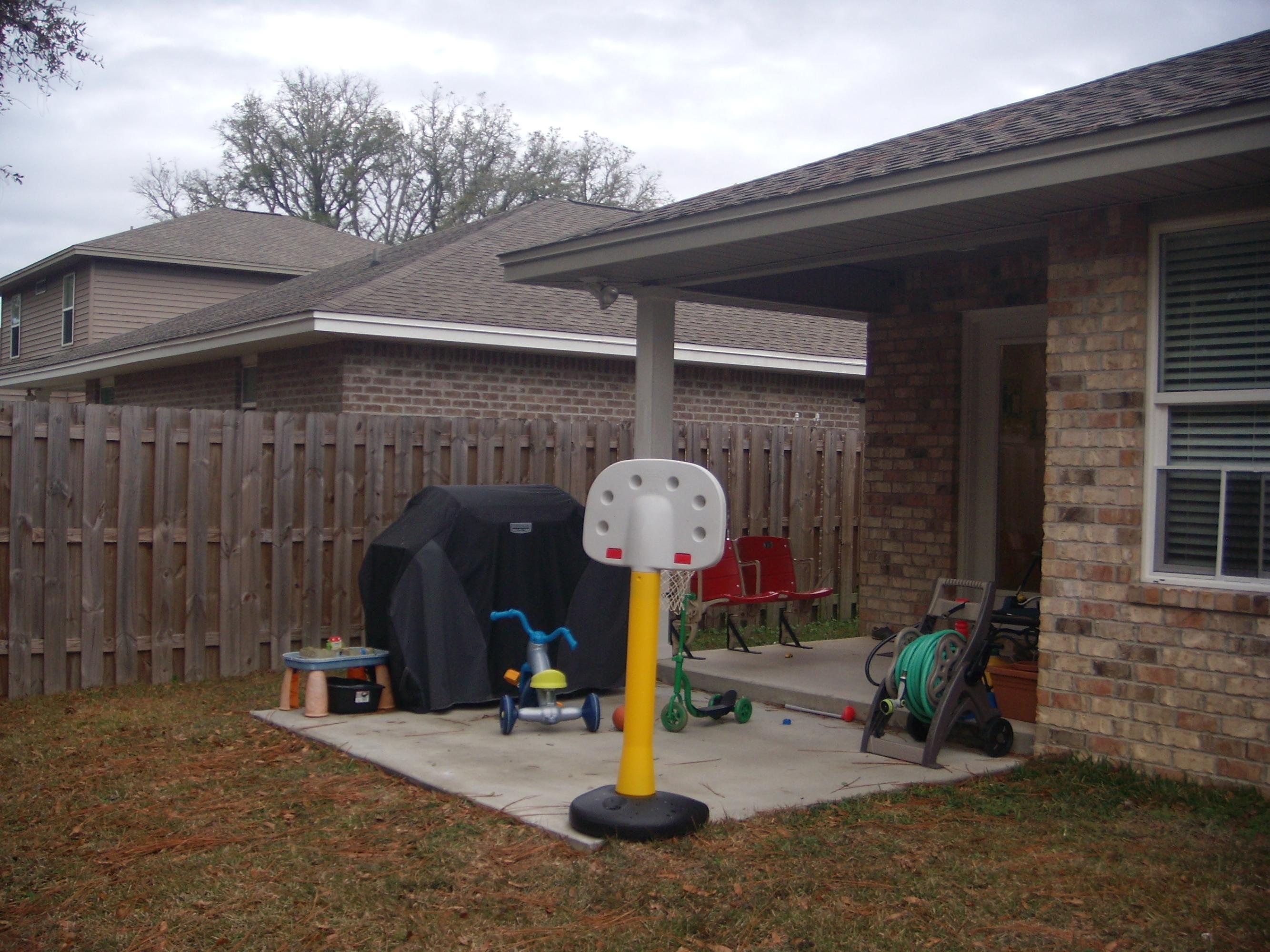 PORT DIXIE - Residential Lease
