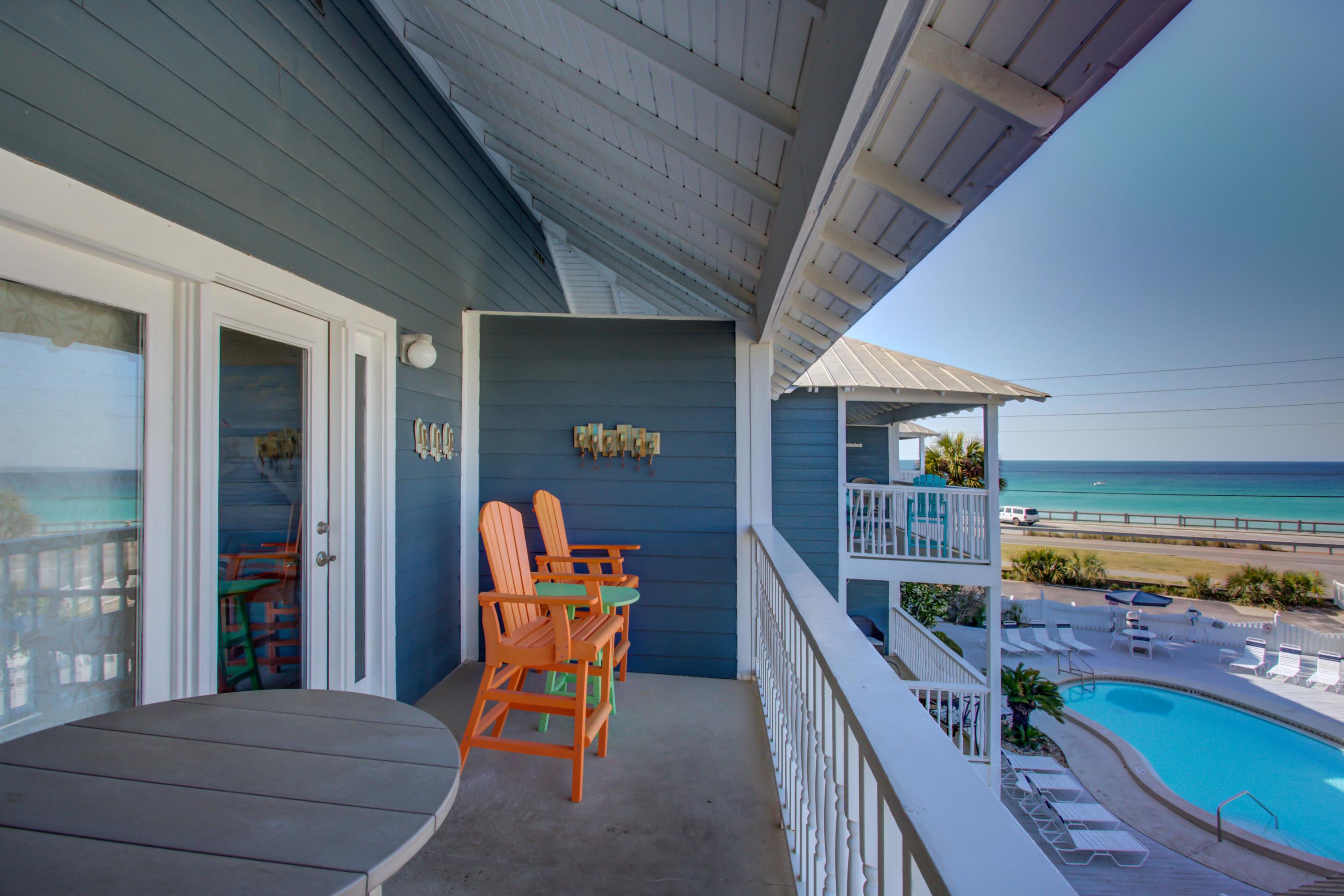 SUMMER BREEZE CONDO - Residential