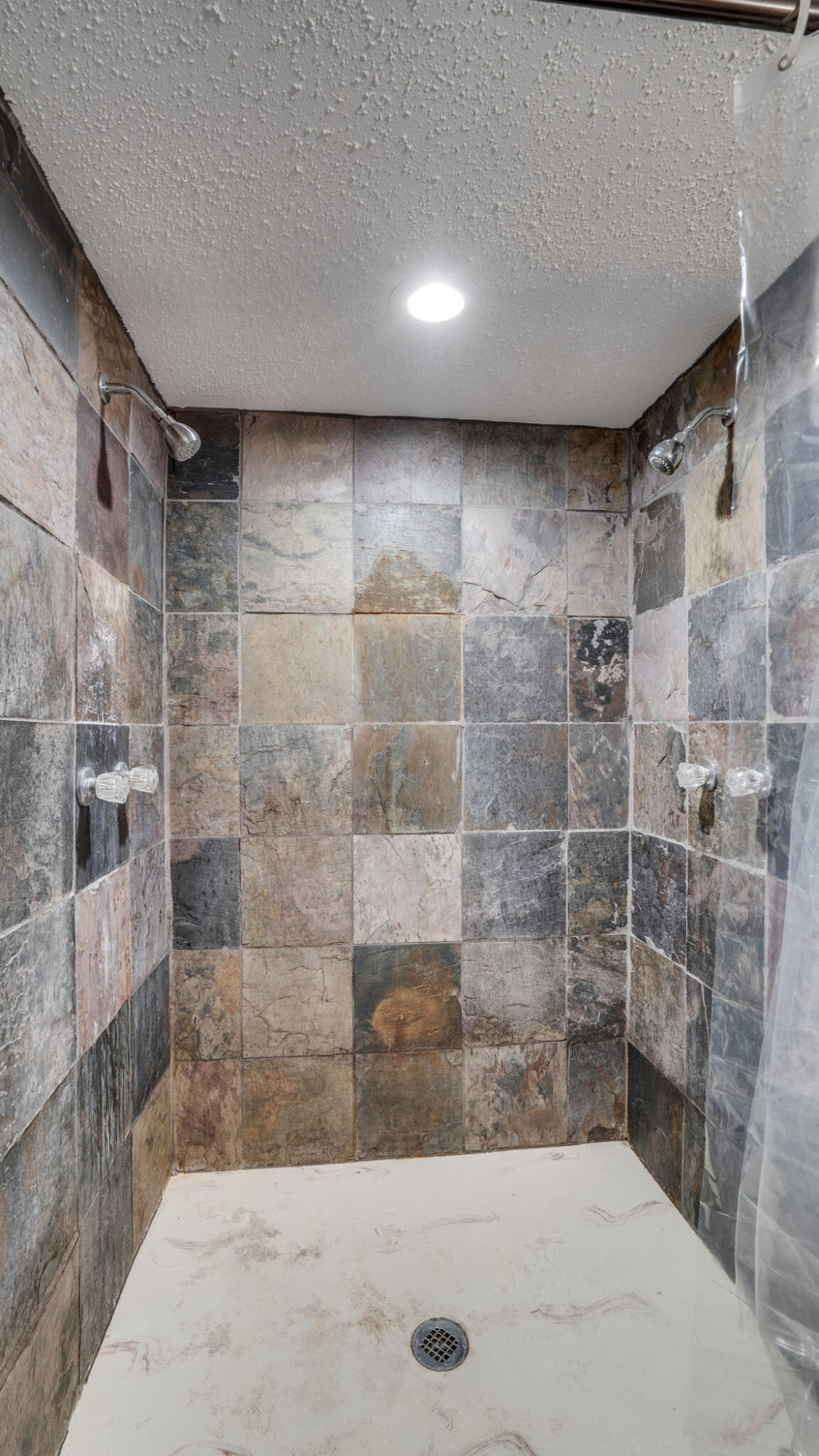 OAKWOOD LAKES ESTATES - Residential