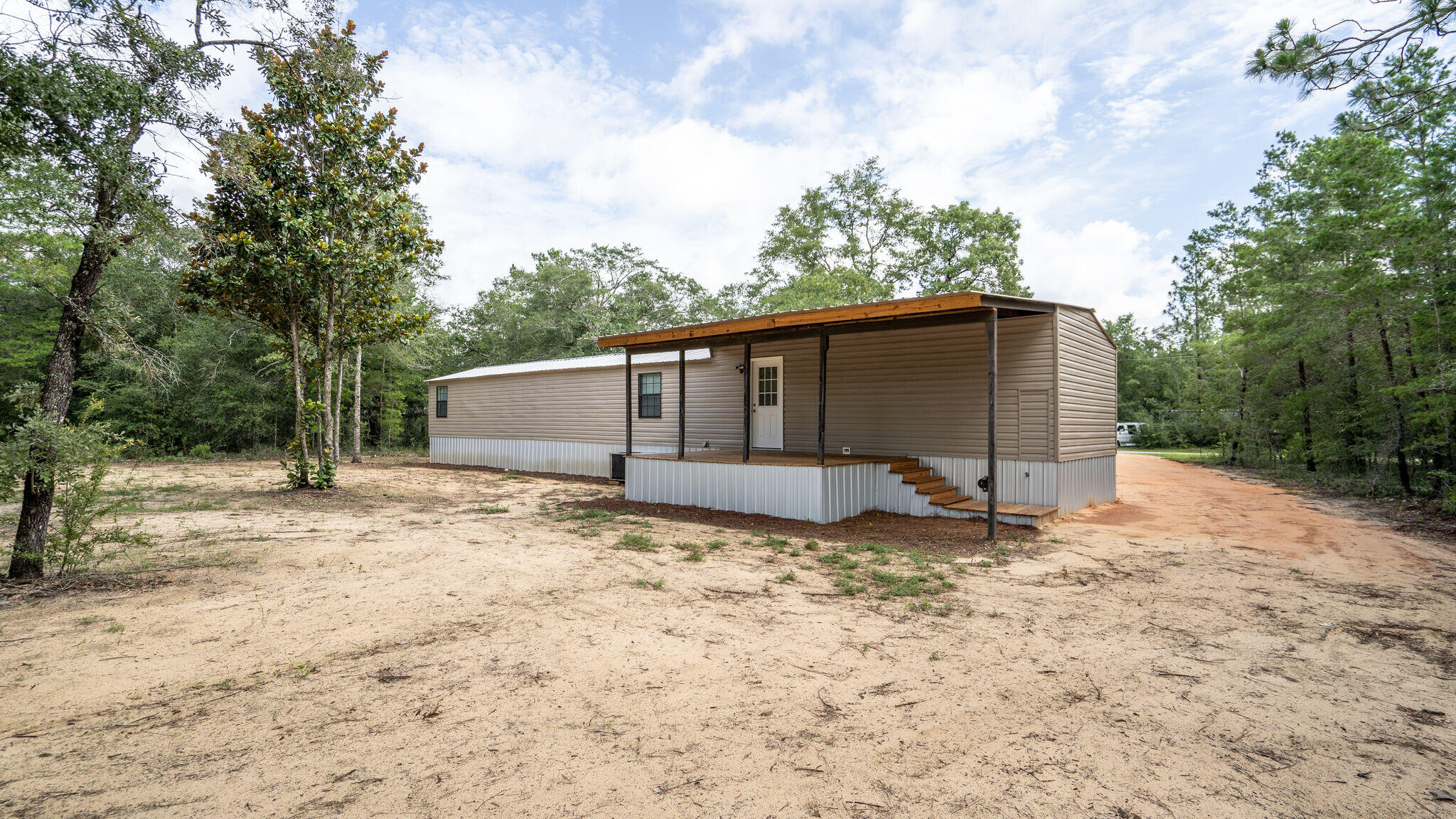 OAKWOOD LAKES ESTATES - Residential