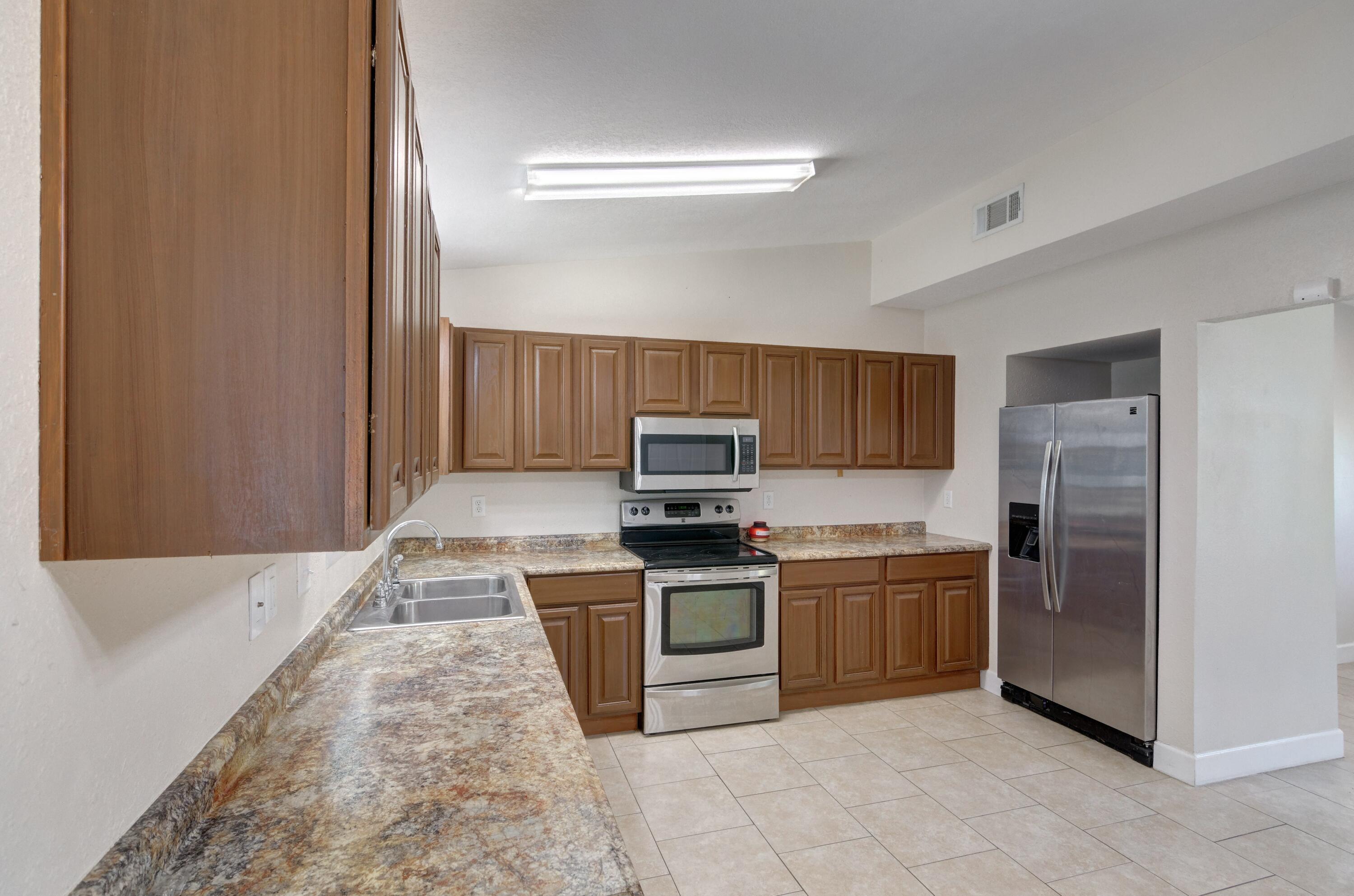 GARNIERS BEACH 5TH - Residential