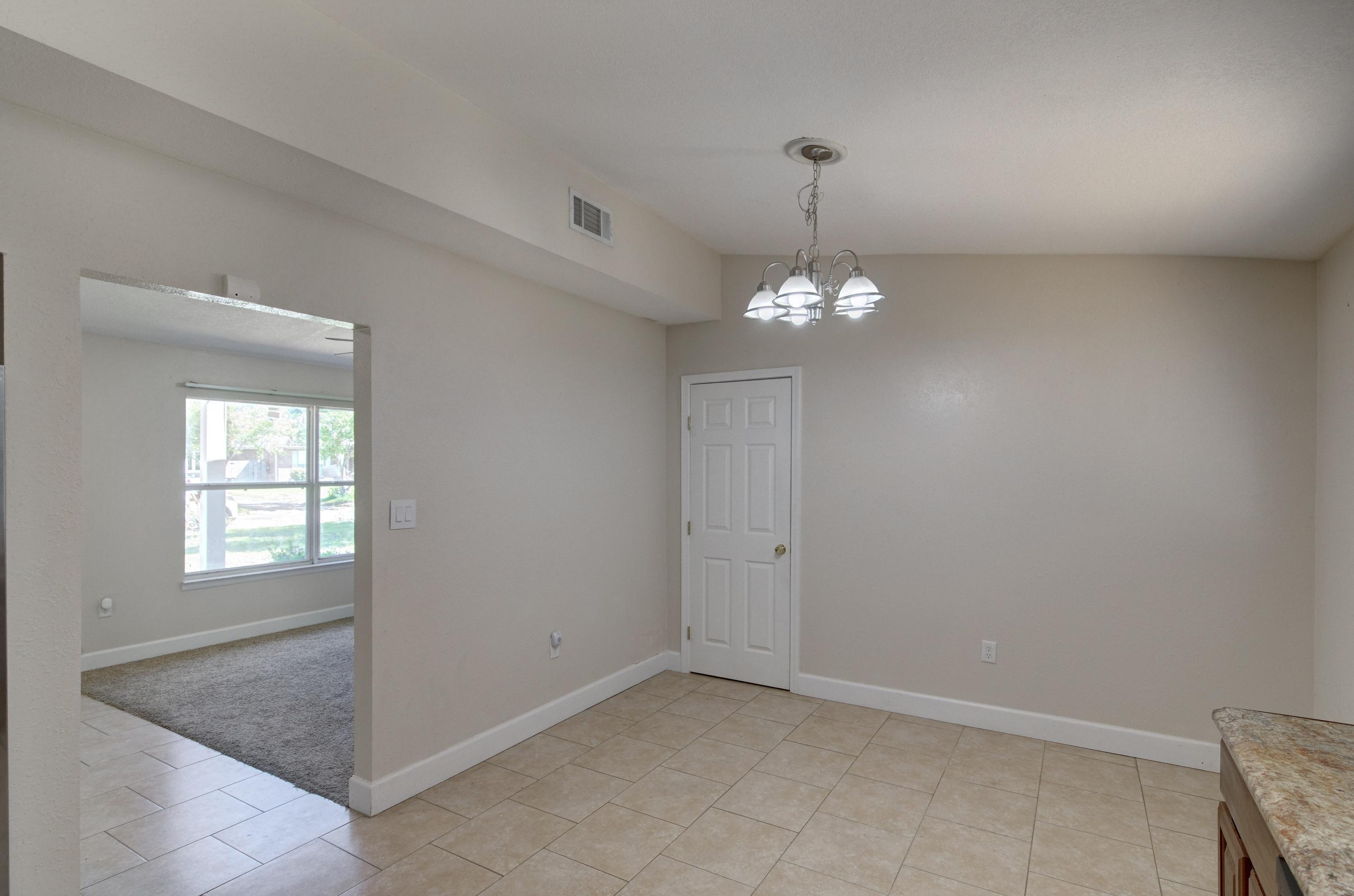 GARNIERS BEACH 5TH - Residential
