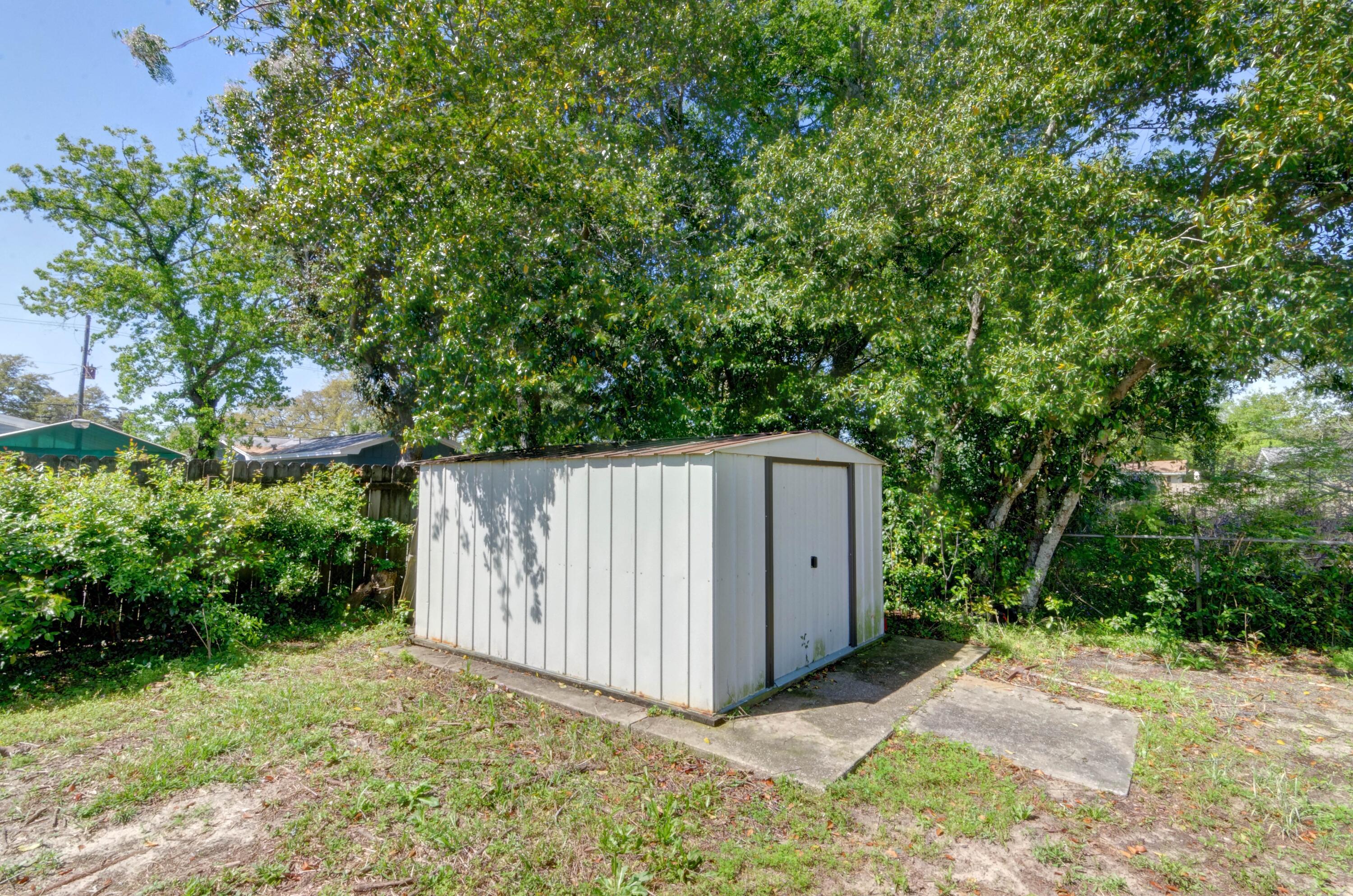 GARNIERS BEACH 5TH - Residential
