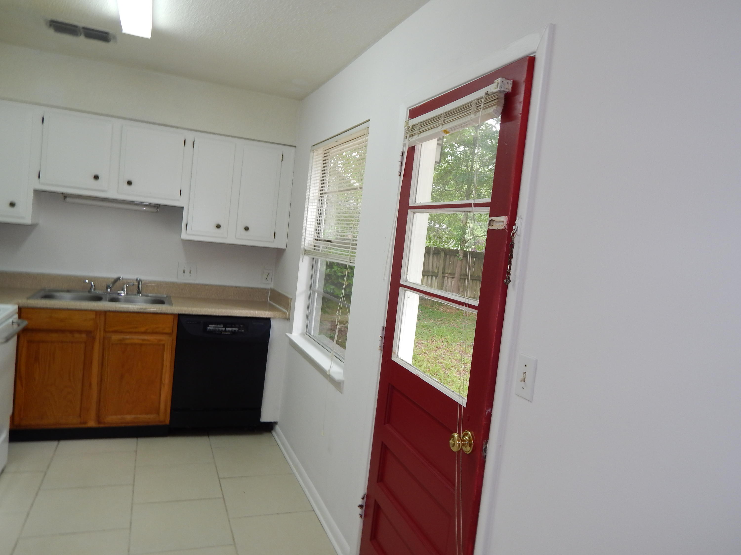 RACETRACK ROAD 1ST - Residential