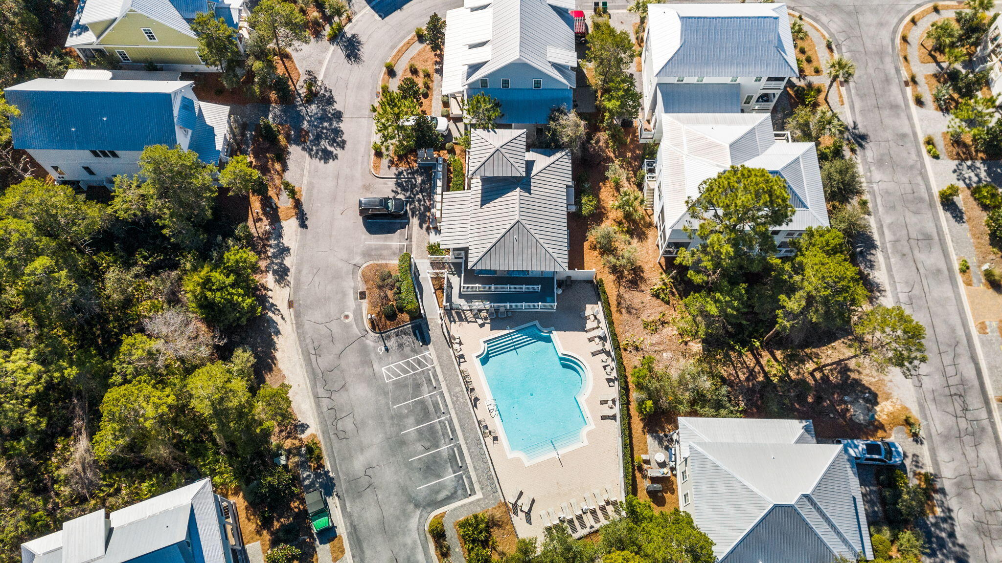 LAKESIDE AT BLUE MOUNTAIN BEACH - Residential