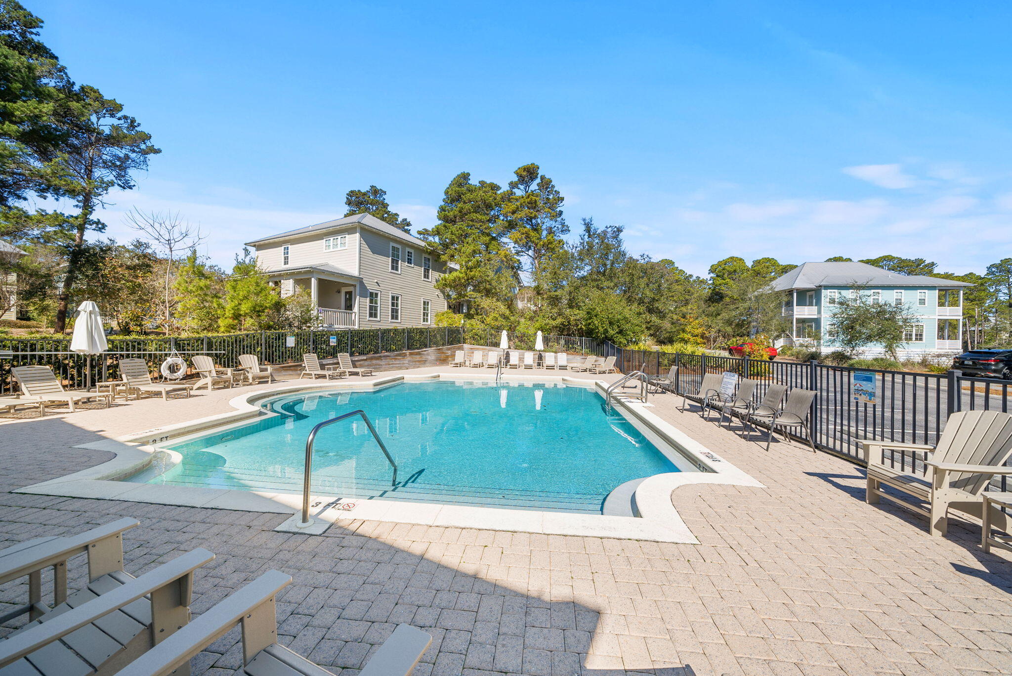 LAKESIDE AT BLUE MOUNTAIN BEACH - Residential