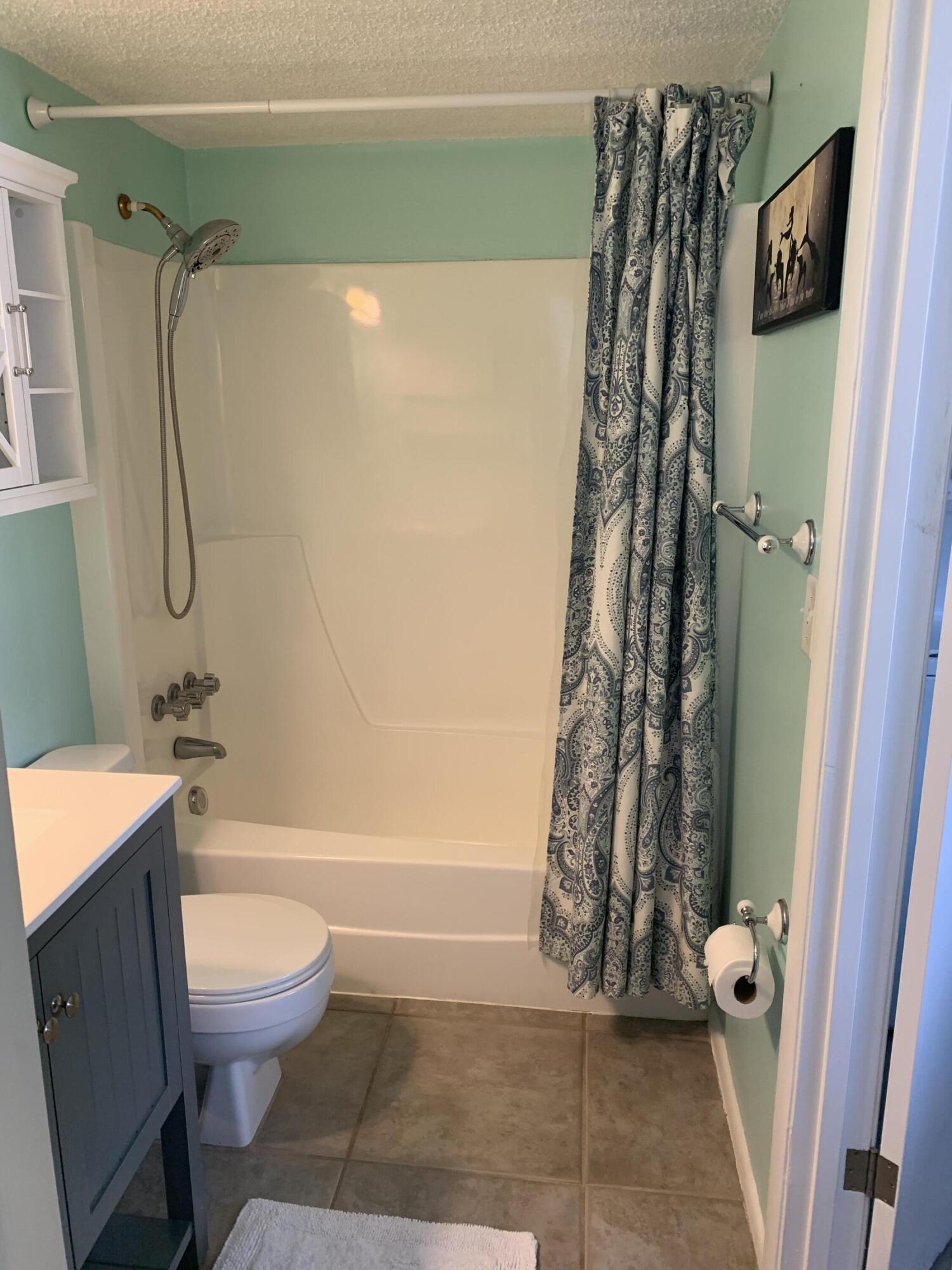 FOUNTAINHEAD CONDO - Residential Lease