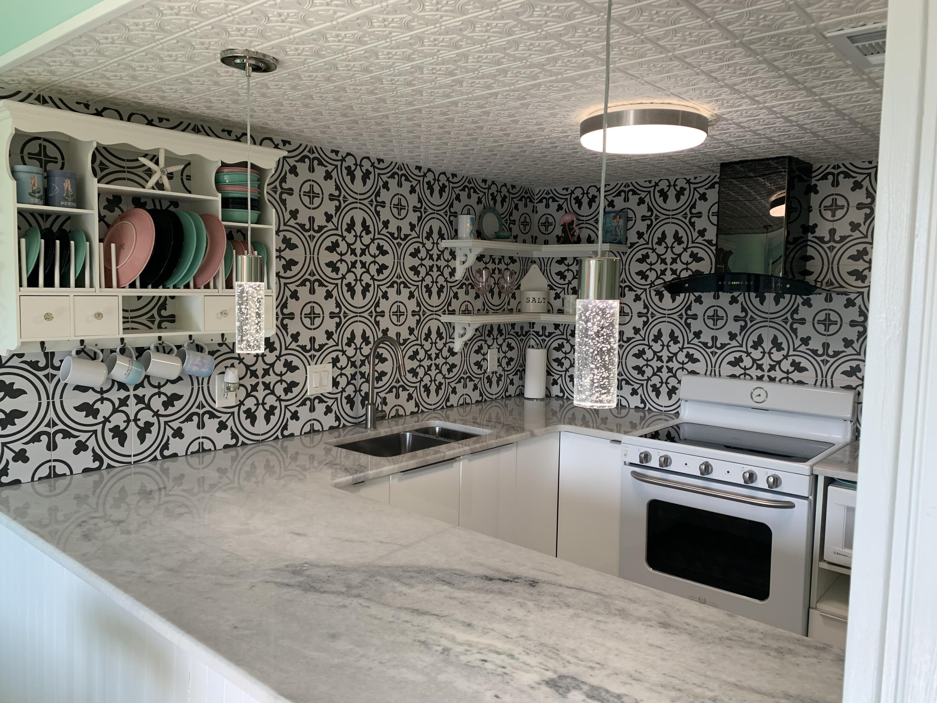 FOUNTAINHEAD CONDO - Residential Lease