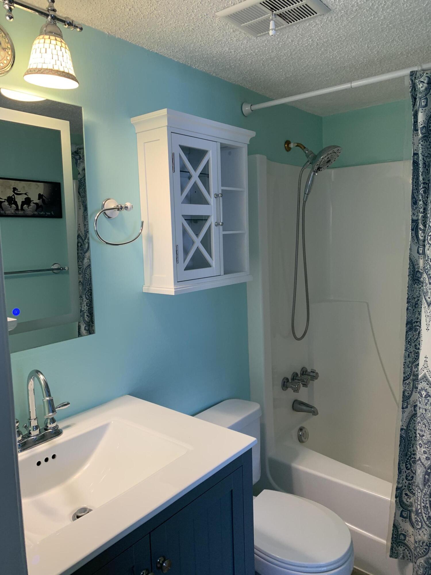 FOUNTAINHEAD CONDO - Residential Lease