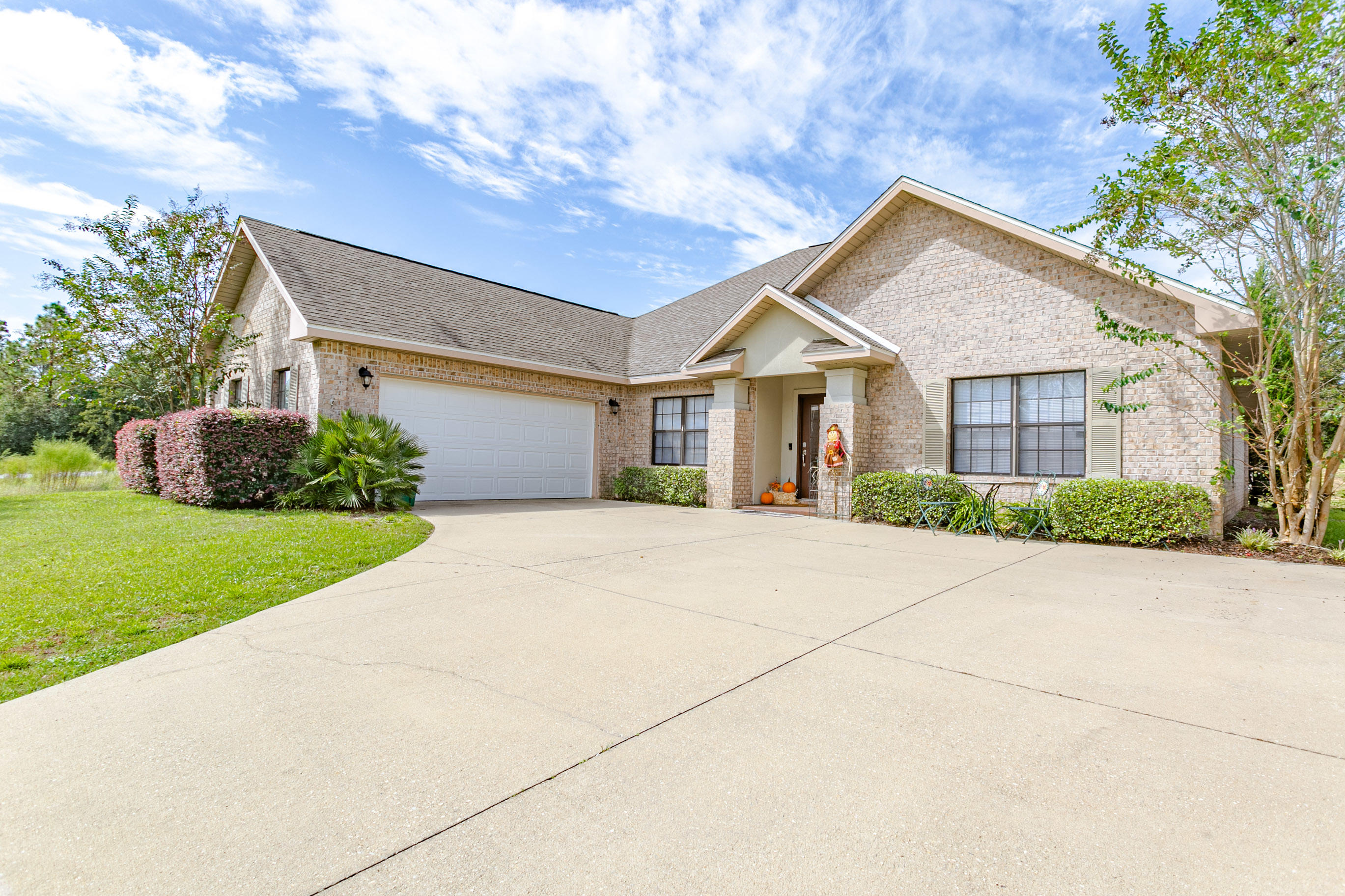 LAKE RIDGE ESTATES - Residential