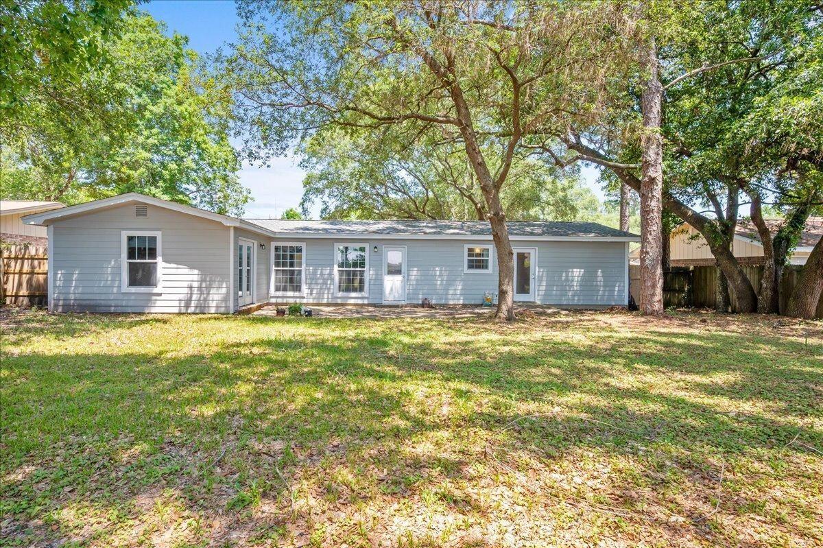 SHERWOOD FOREST - Residential Lease