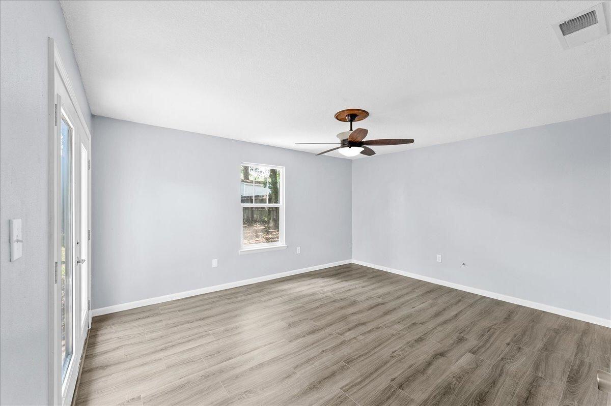 SHERWOOD FOREST - Residential Lease